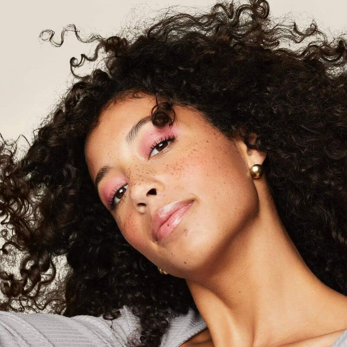 V4H2709EEF589D9E84620CF4F639EE6758DR4393939P2