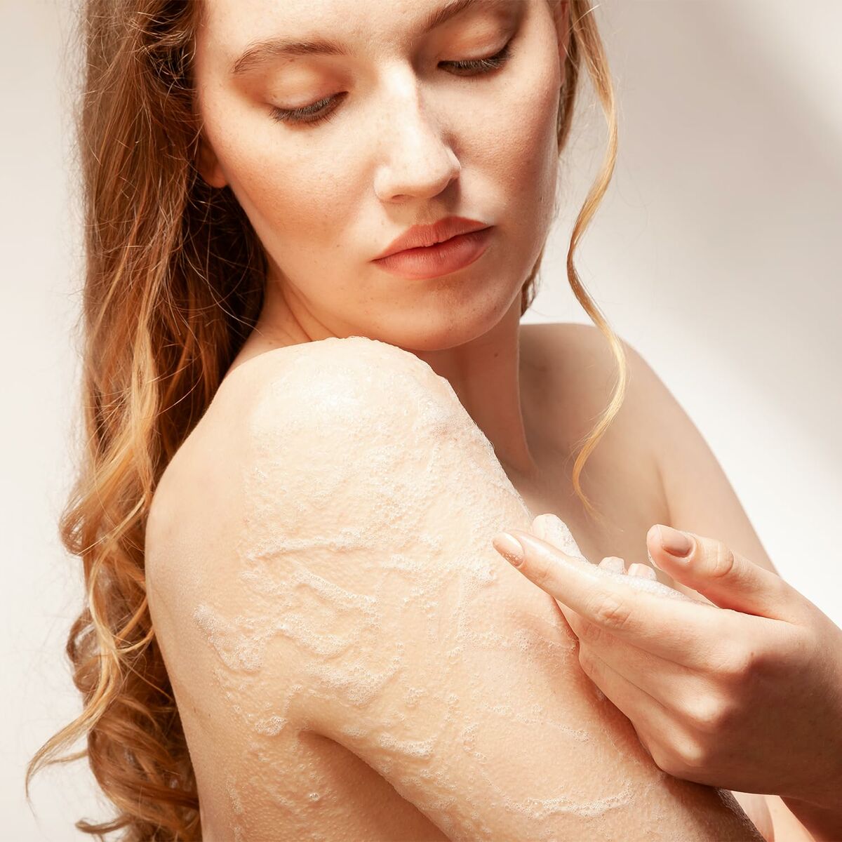 V4H566379E284FAB8990EFD7C3EB1A61257R5542766P2