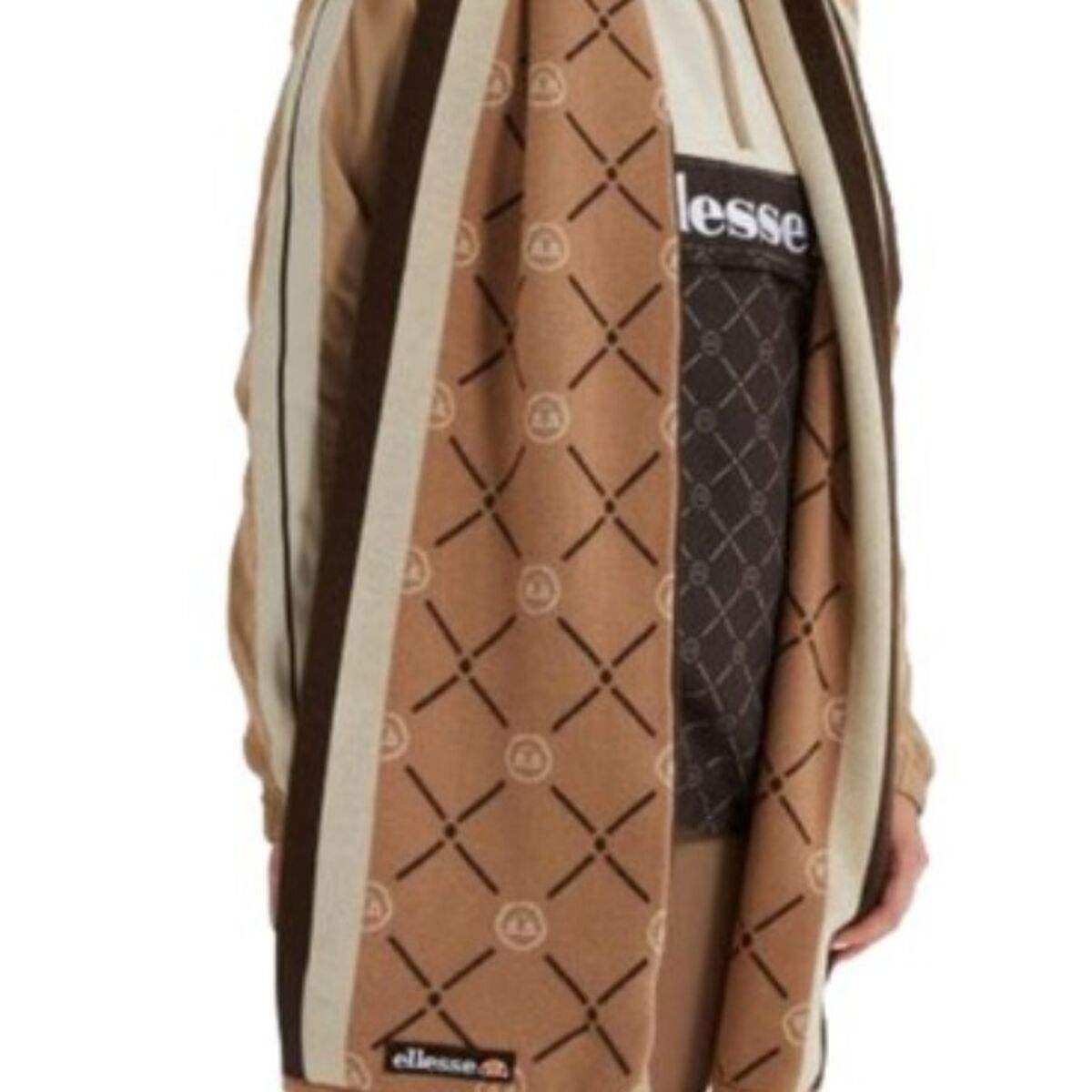 V6H3546BB4A47E4449A2CE1ADF0763073CBR4058072P2